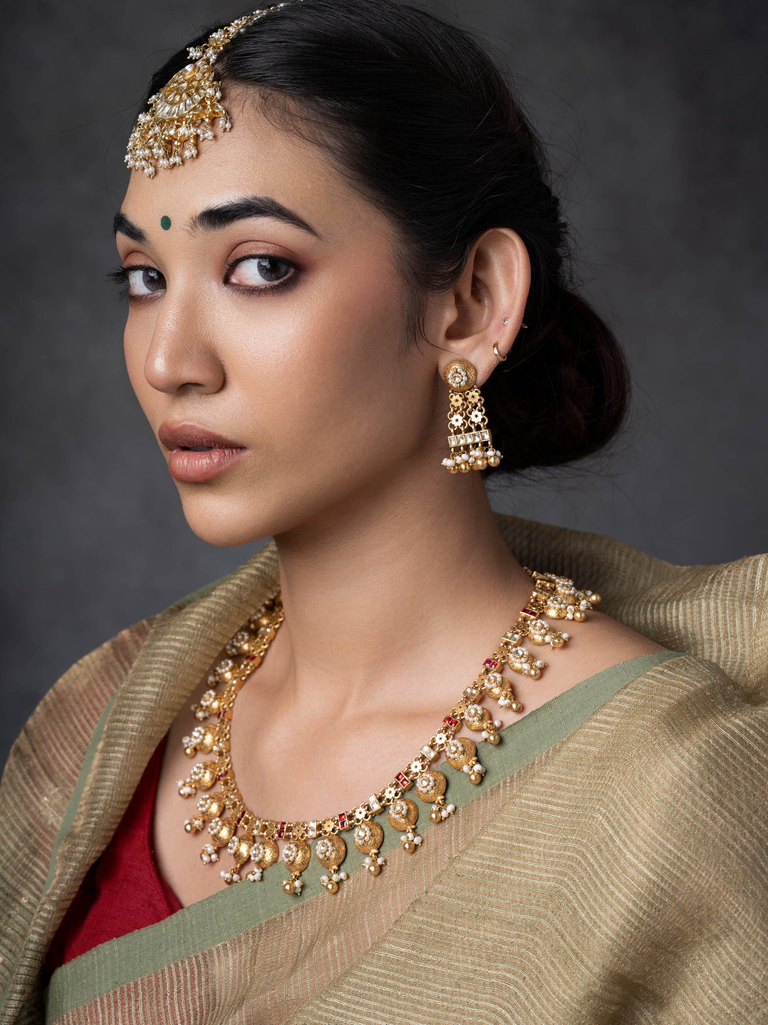 Intricately textured Gold Toned Silver Necklace Set