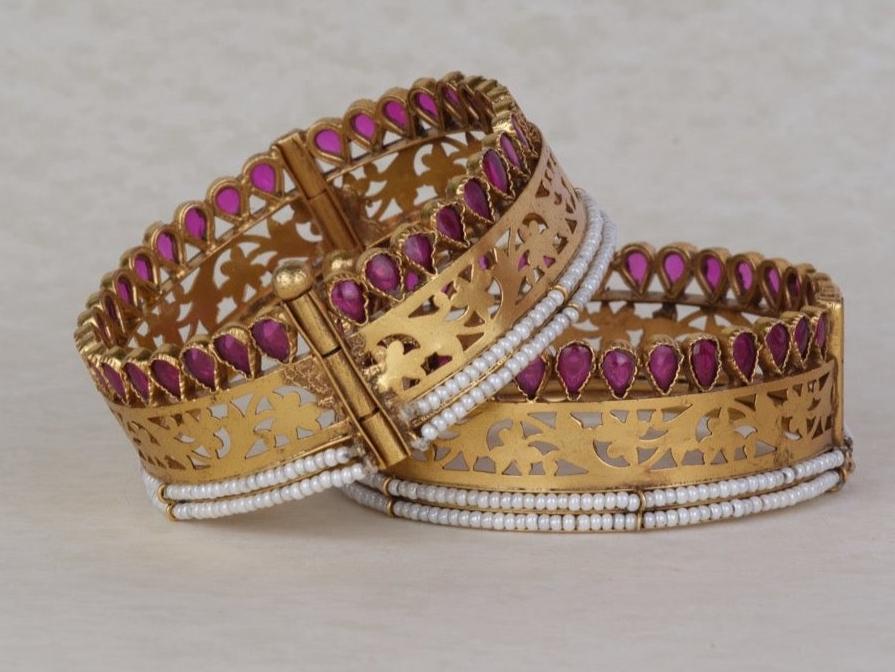PK JALI BANGLE 1 (2.4)