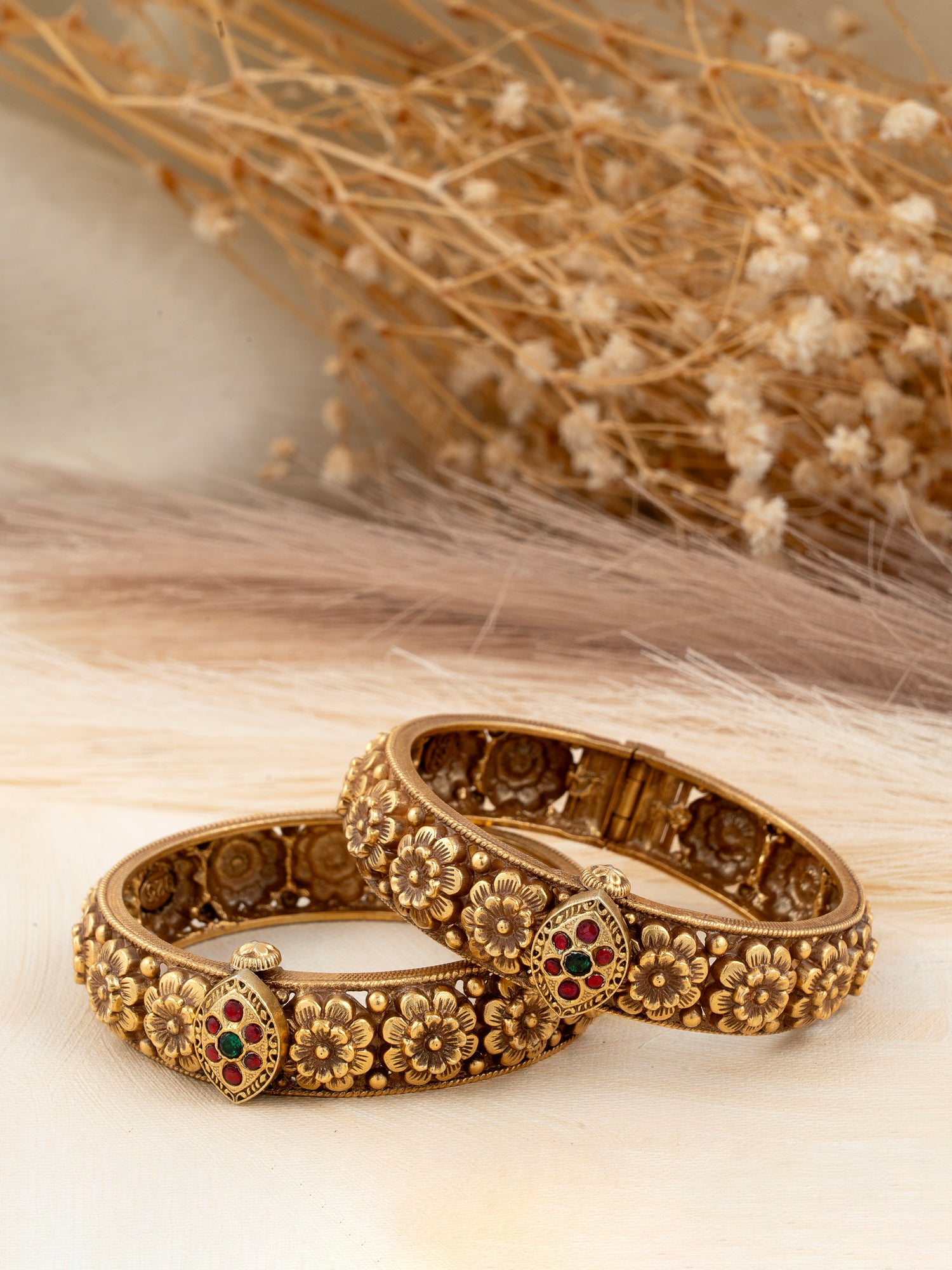 Floral Kundan Bangles