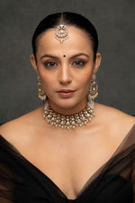 Classic Golden Necklace Set