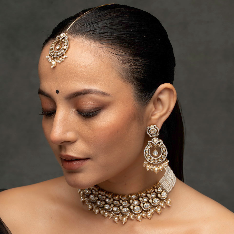 Classic Golden Necklace Set