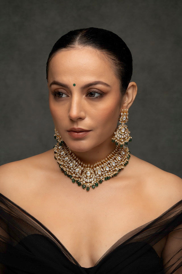 Classic Golden Necklace Set