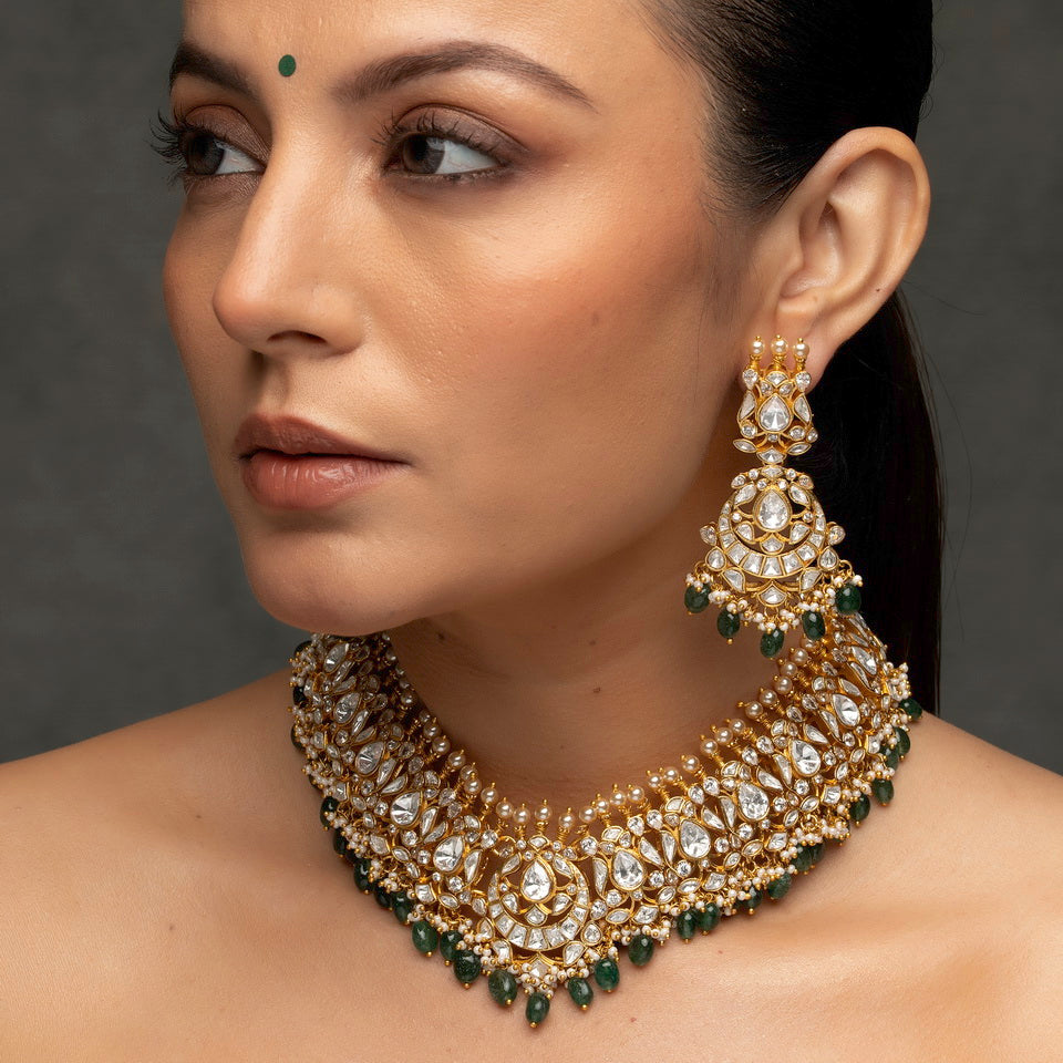 Classic Golden Necklace Set