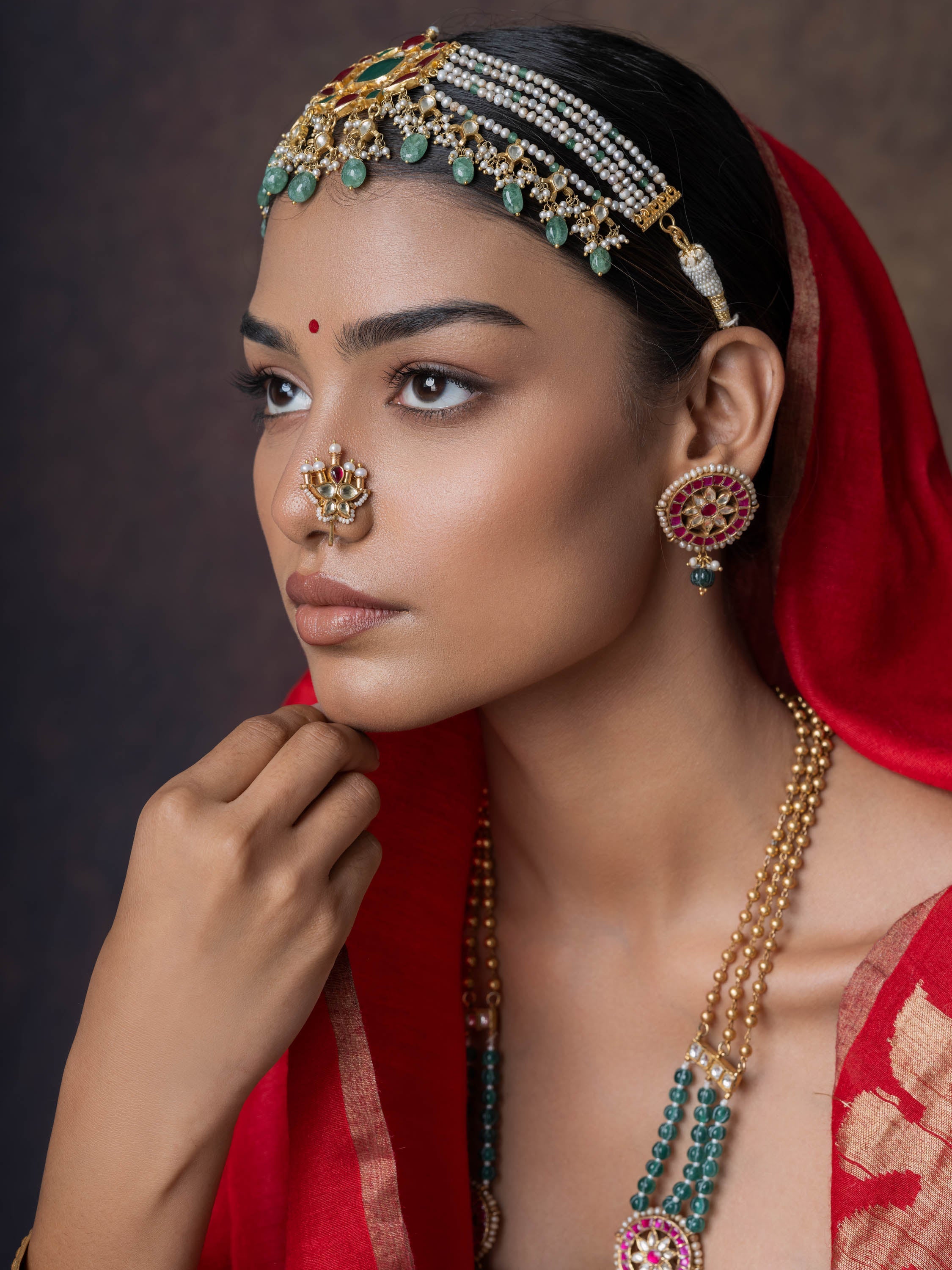 JADAU KUNDAN