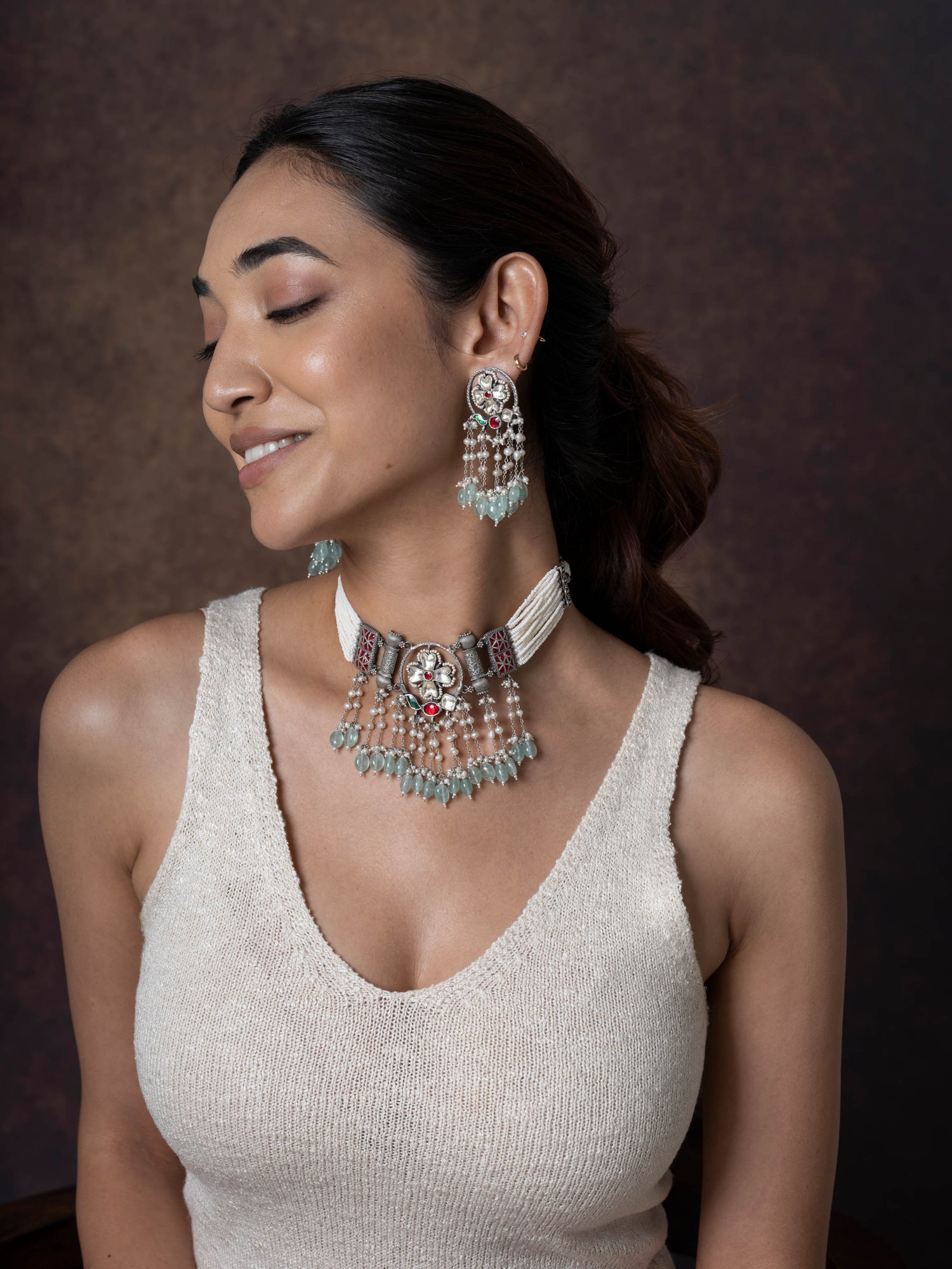 Siya, Stunning Chandelier, Silver Toned Vintage  Silver Choker Set