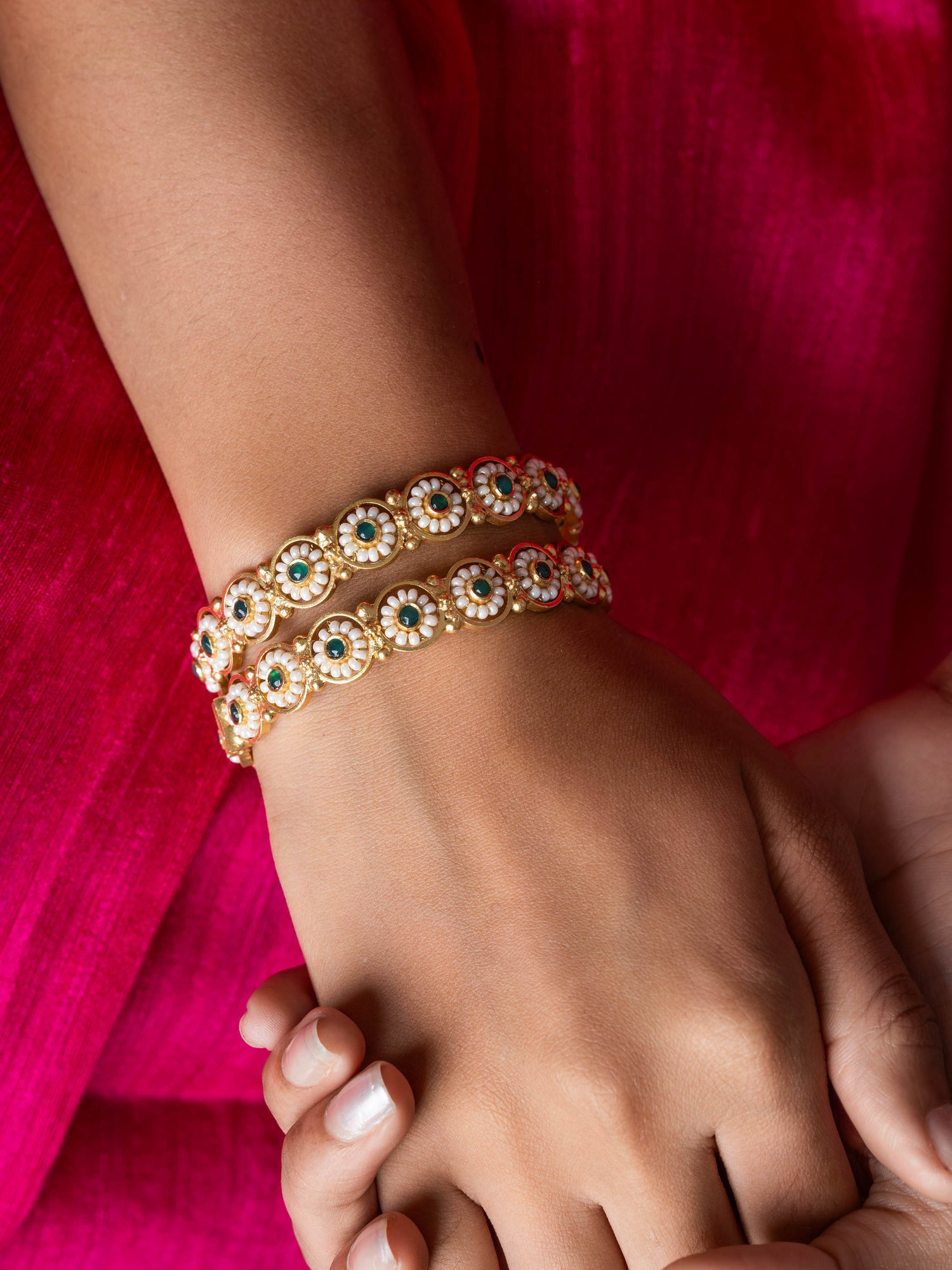 Delicate,Easy to wear Timeless Jadau Silver bangles