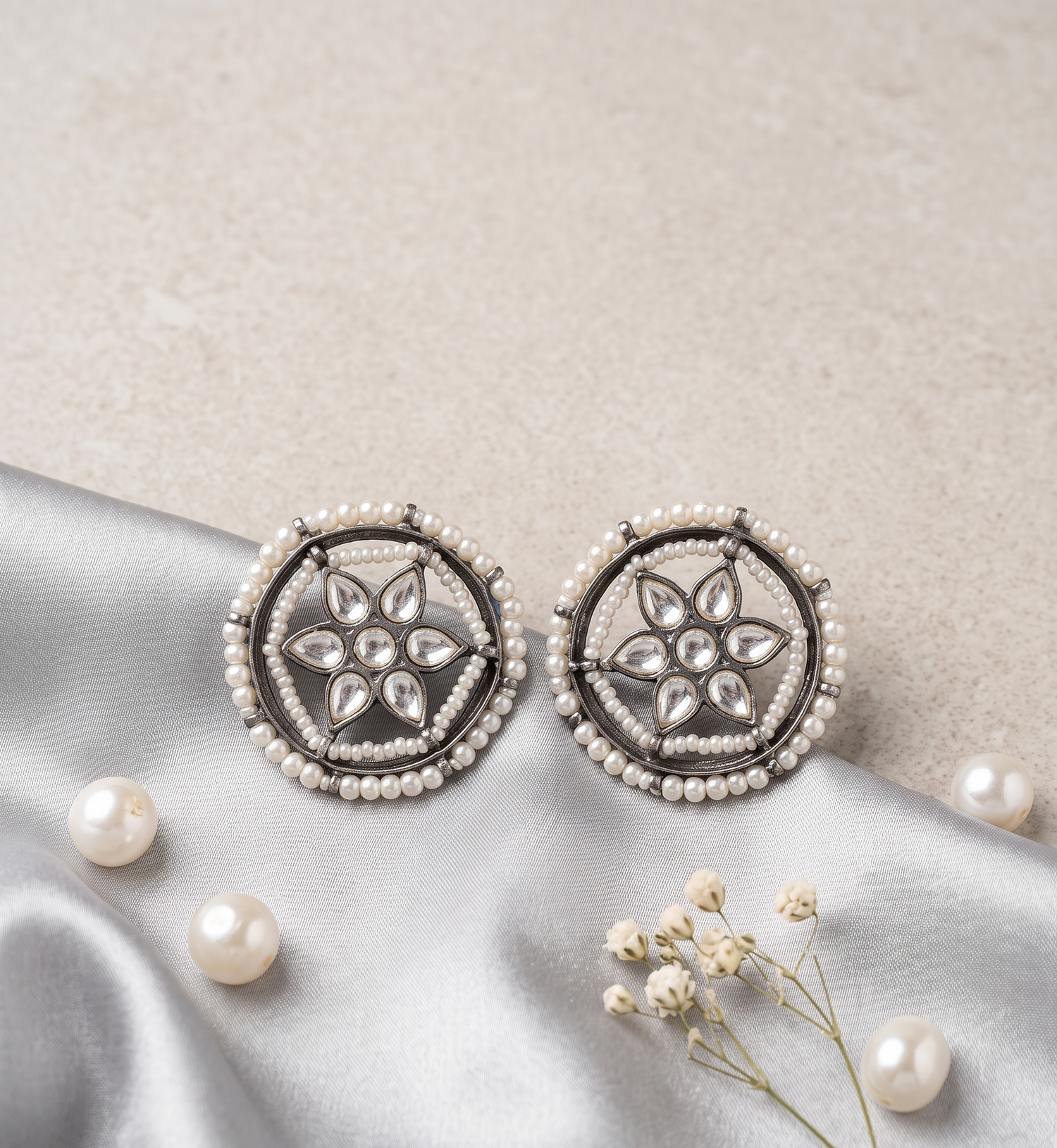 Black Rhodium Jartar Stud Earrings