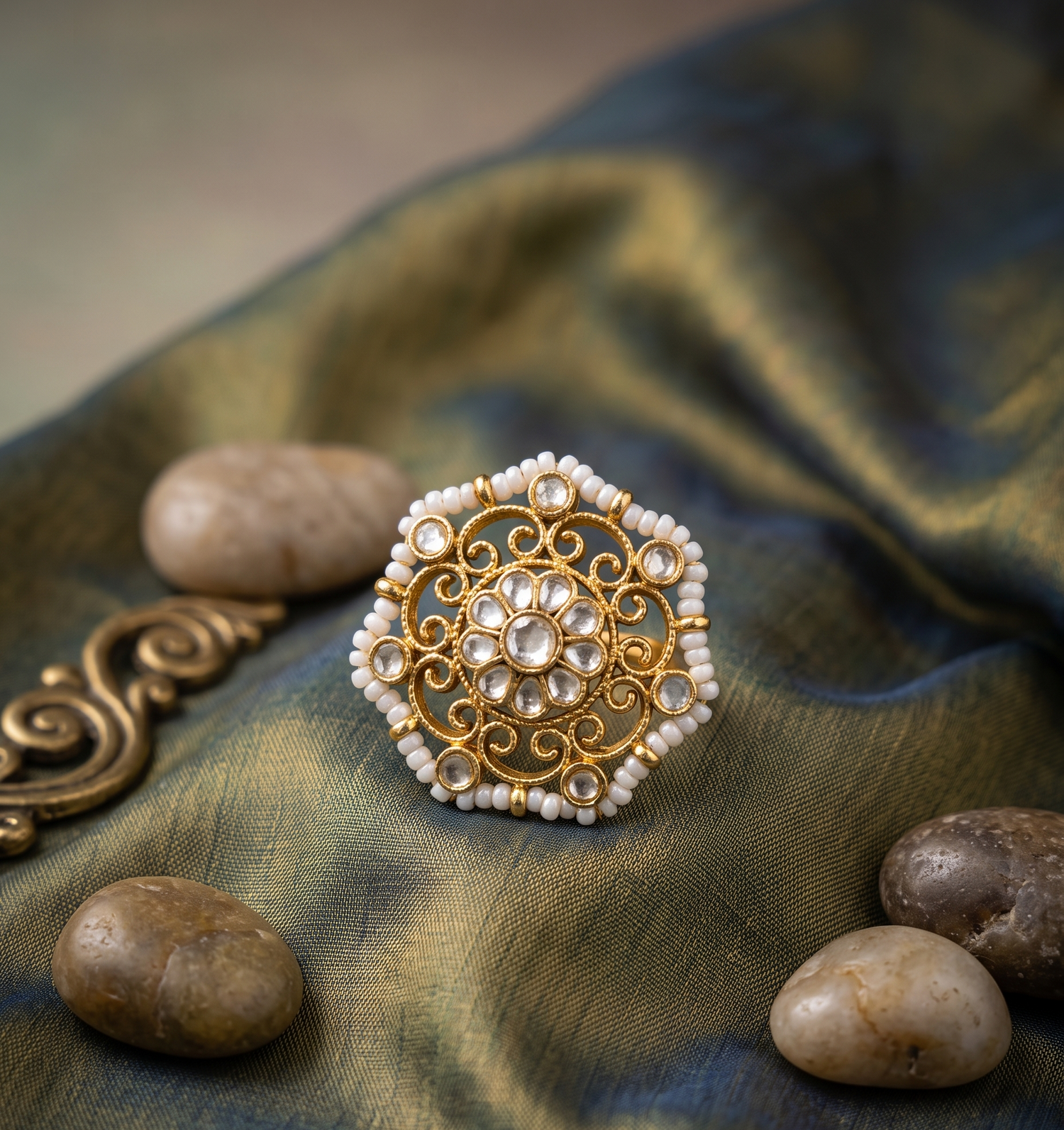 Jadtar Aura Ring - Gold