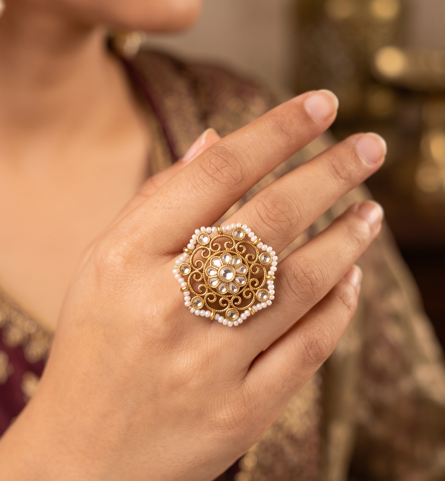 Jadtar Aura Ring - Gold