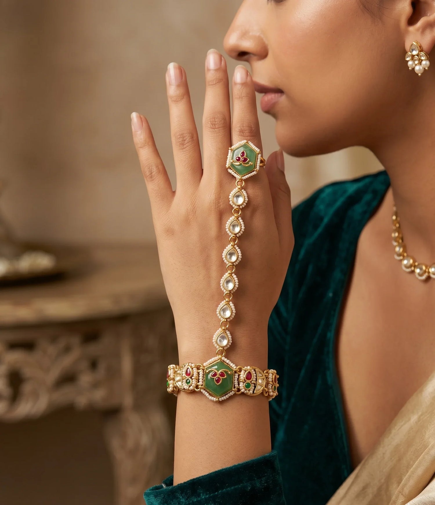 Jadtar Grace Hathphool - Gold