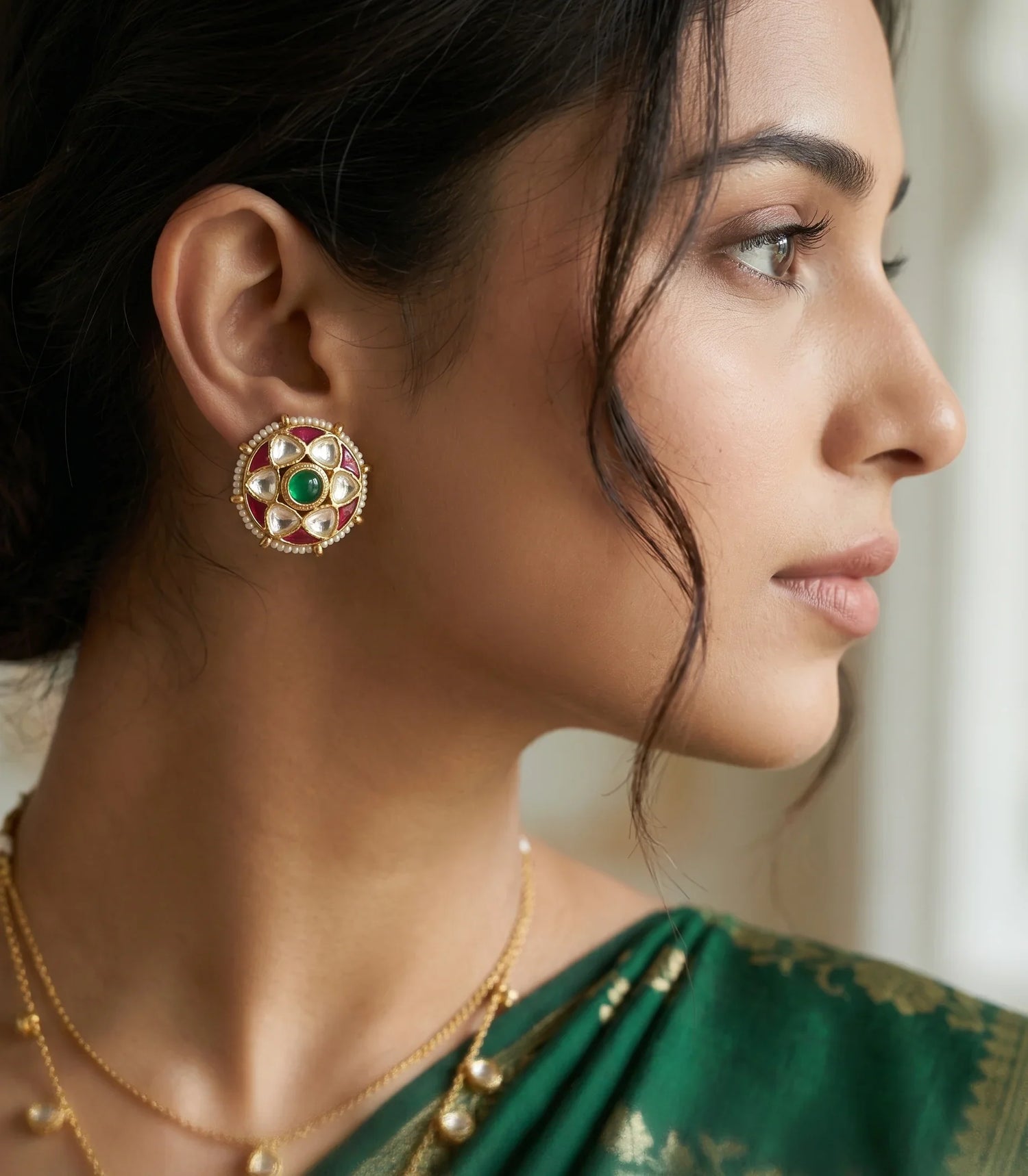 Elegant Jadau Kundan Stud Earrings – Gold