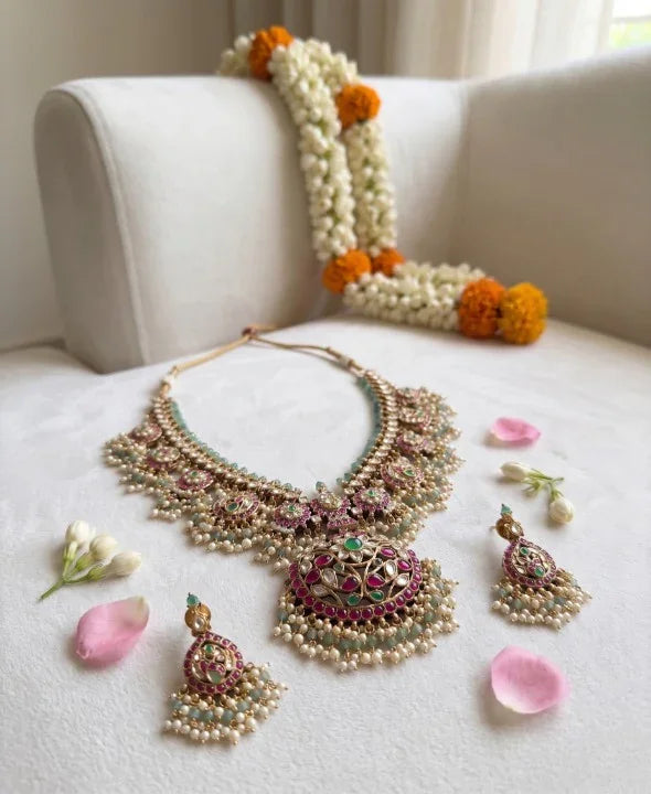 Temple Kundan Long Necklace Set – Antique Gold