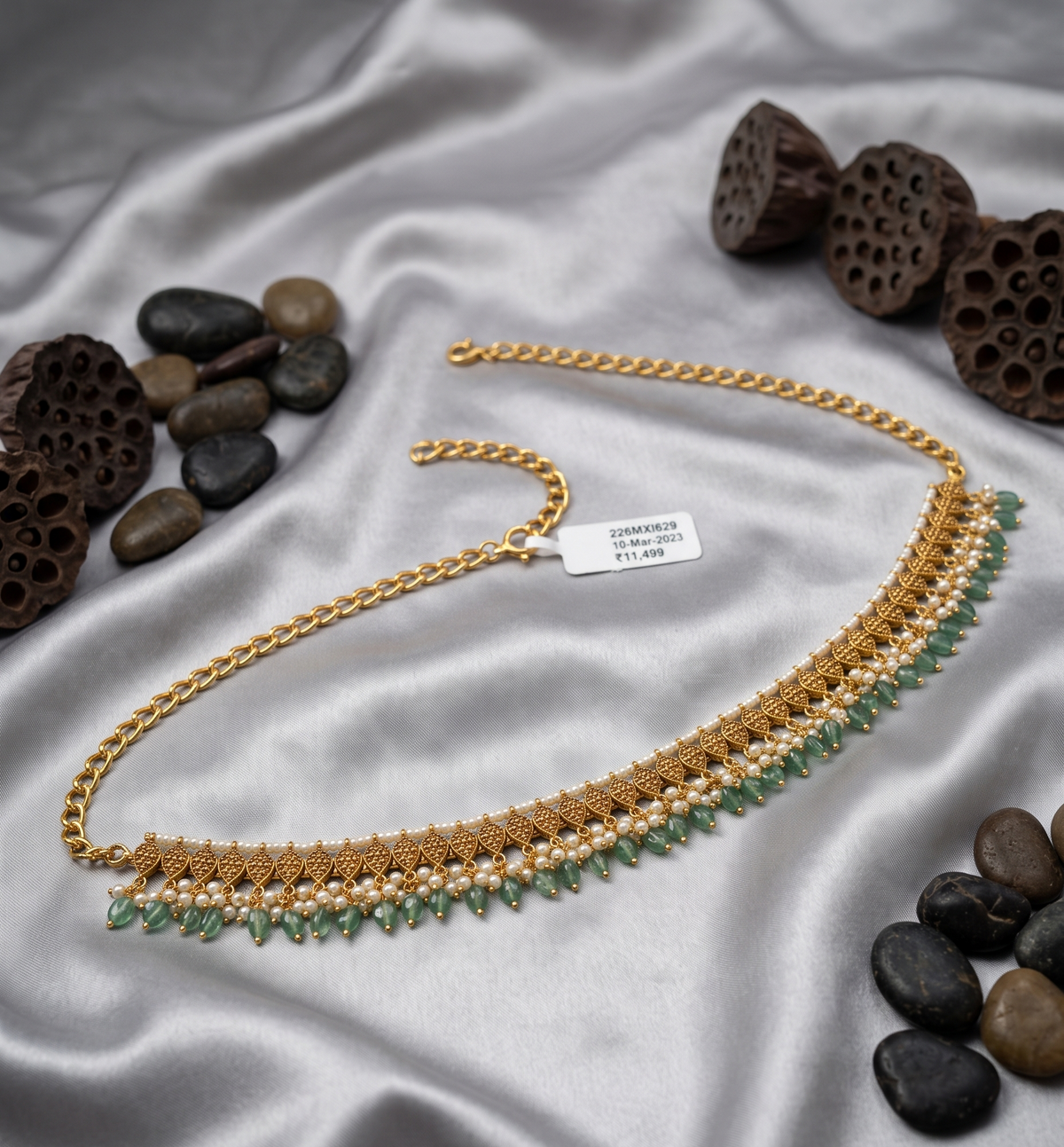 Jadau Regal Kamarband - Gold