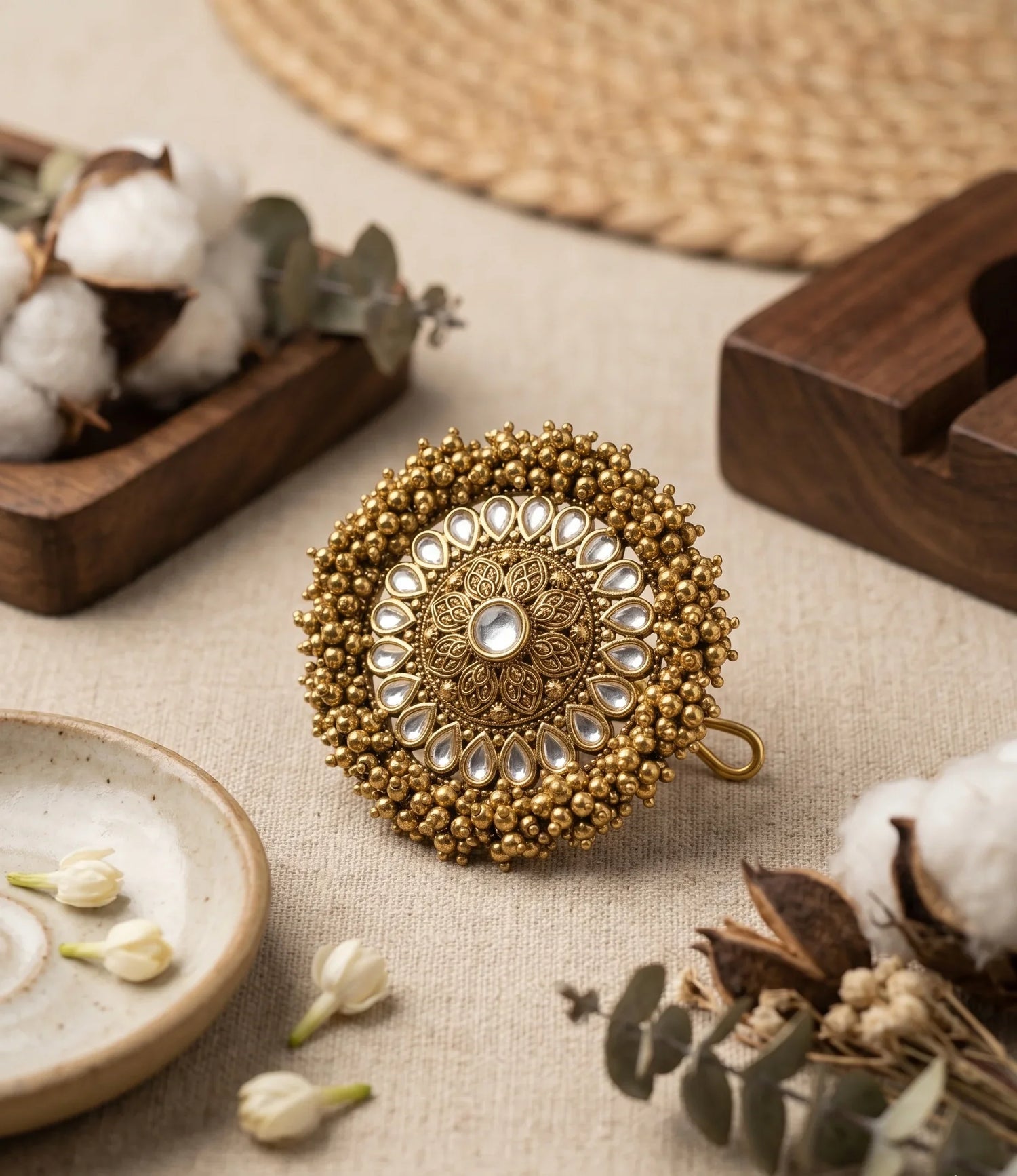 Jadau Classic Hair Clip - Gold