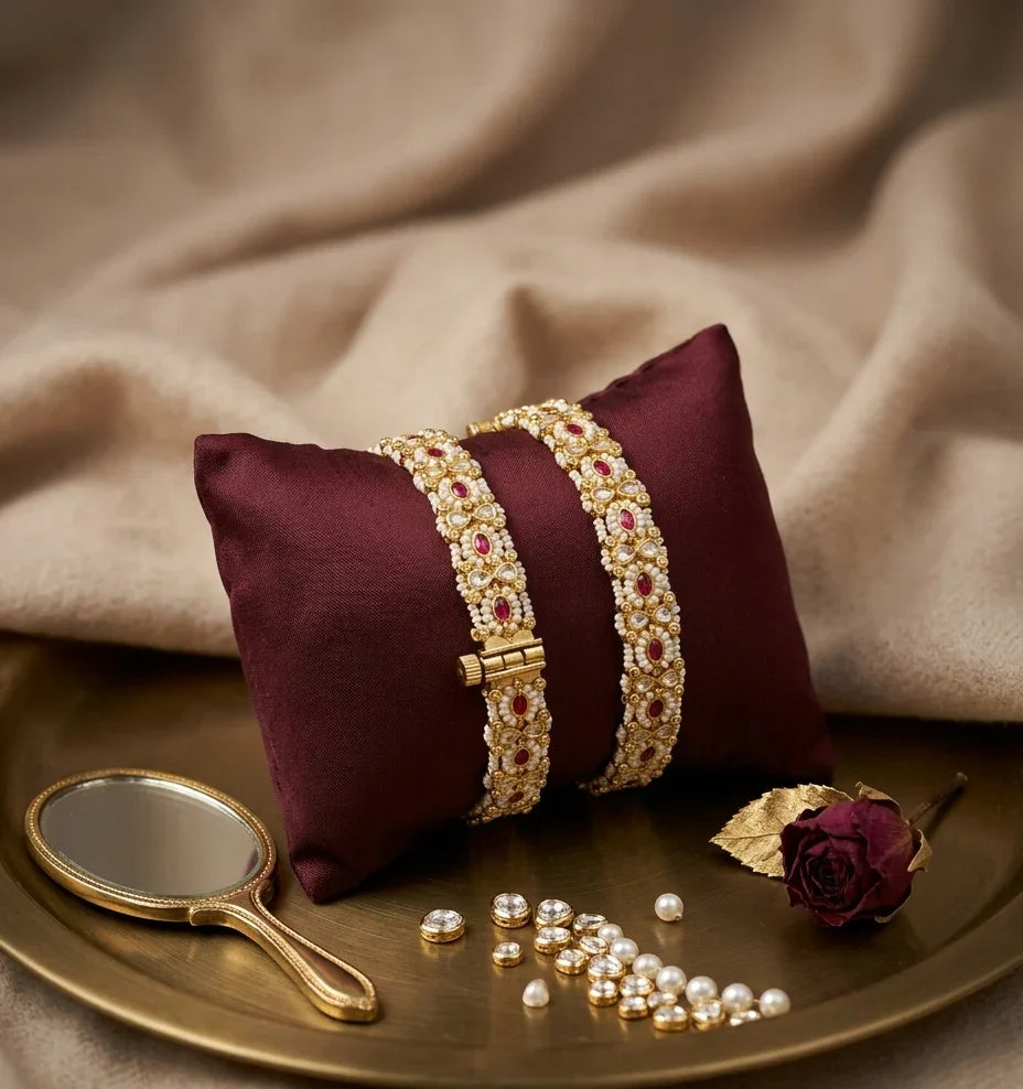Jadtar Aura Bangle - Gold