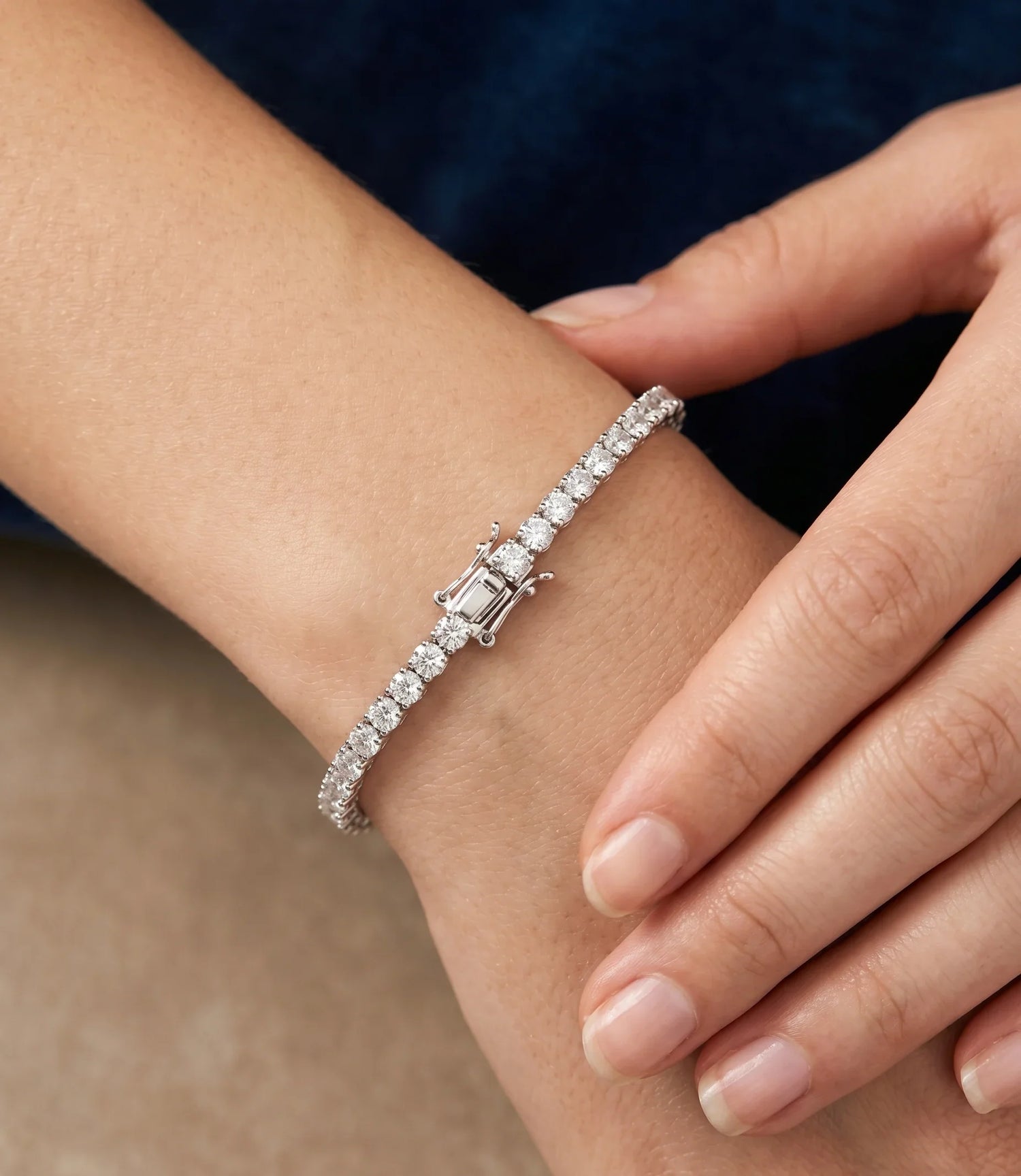 Solitaire Charm Bracelet - Gold