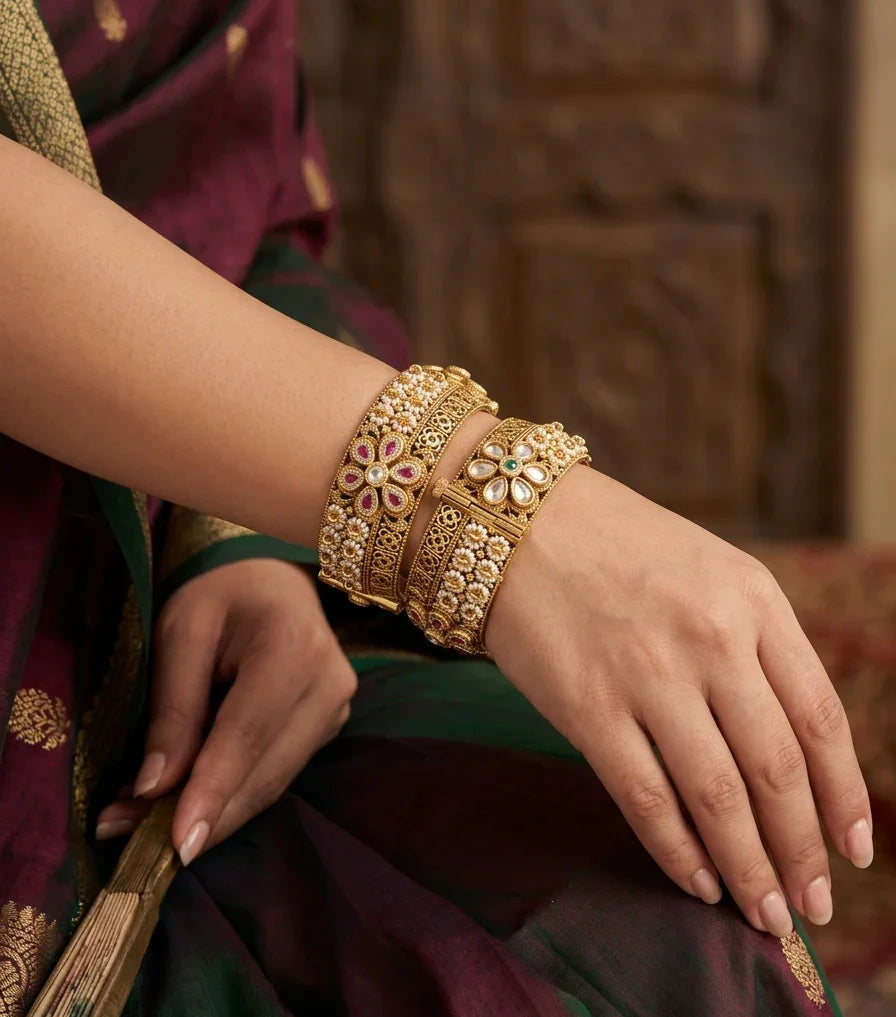 Jadtar Opulence Bangle - Gold