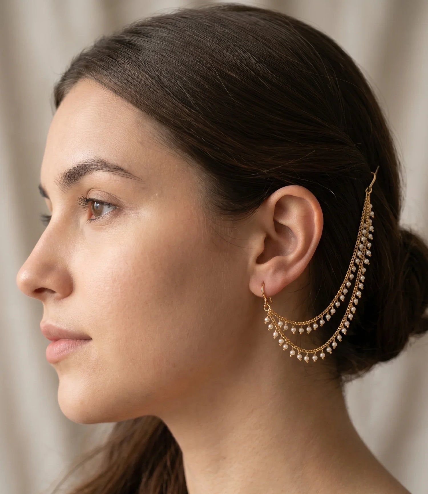 Jadtar Glow Ear Chain - Gold