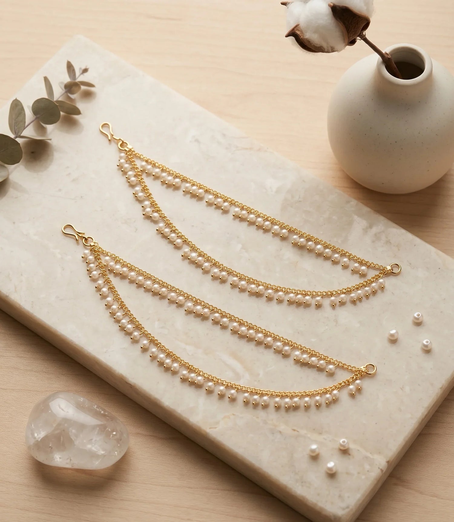 Jadtar Glow Ear Chain - Gold
