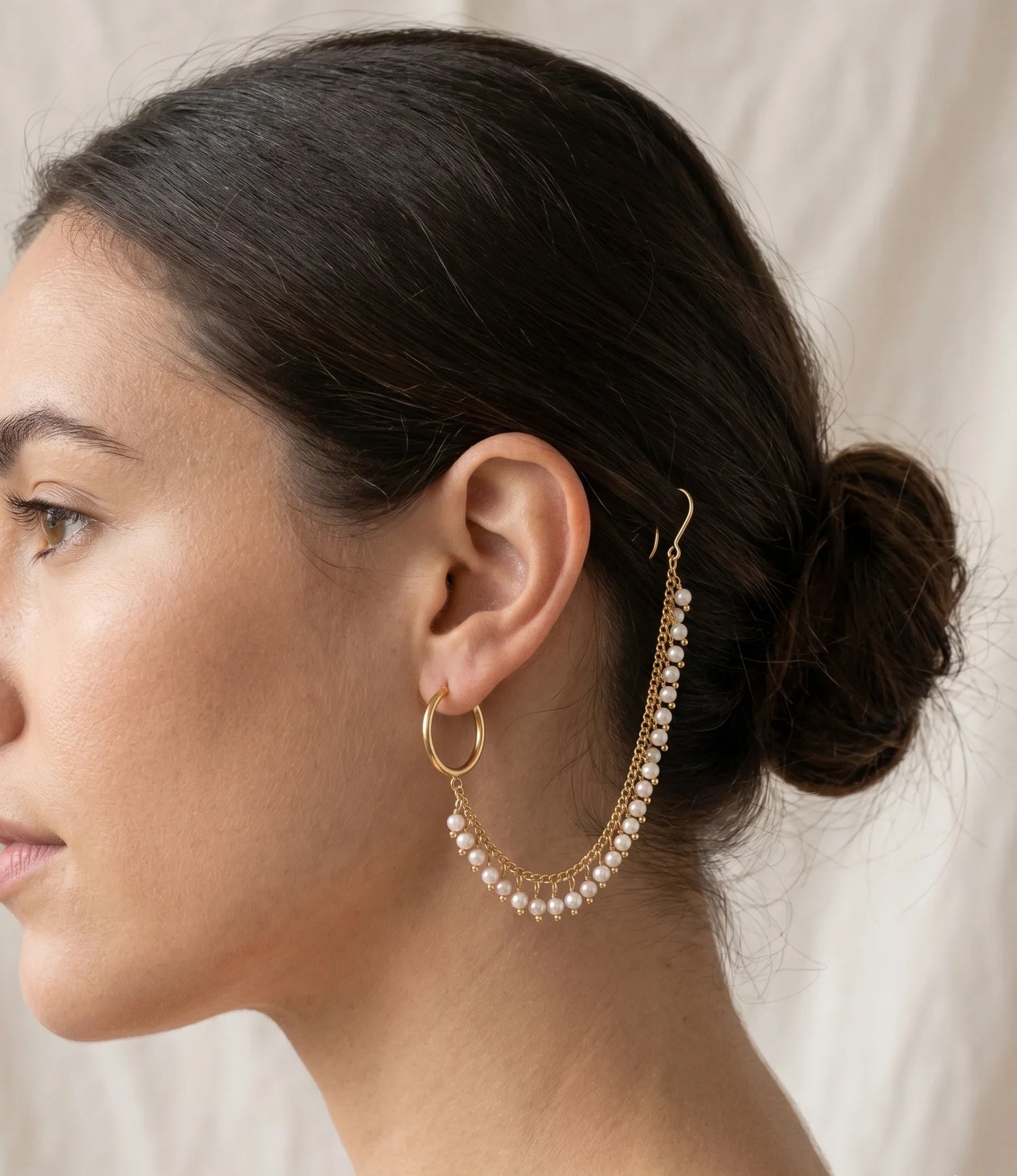 Jadtar Shine Ear Chain - Gold