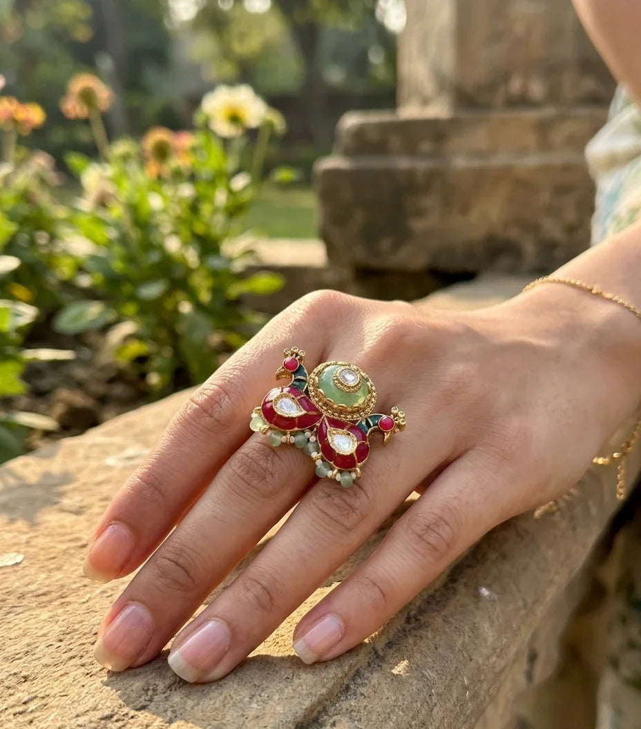 Regal Jadau Ring – Gold