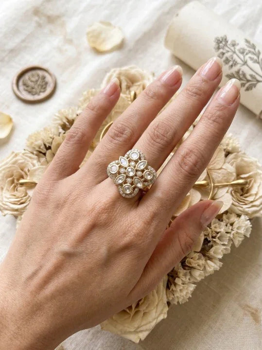 Charming Polki Ring – Gold