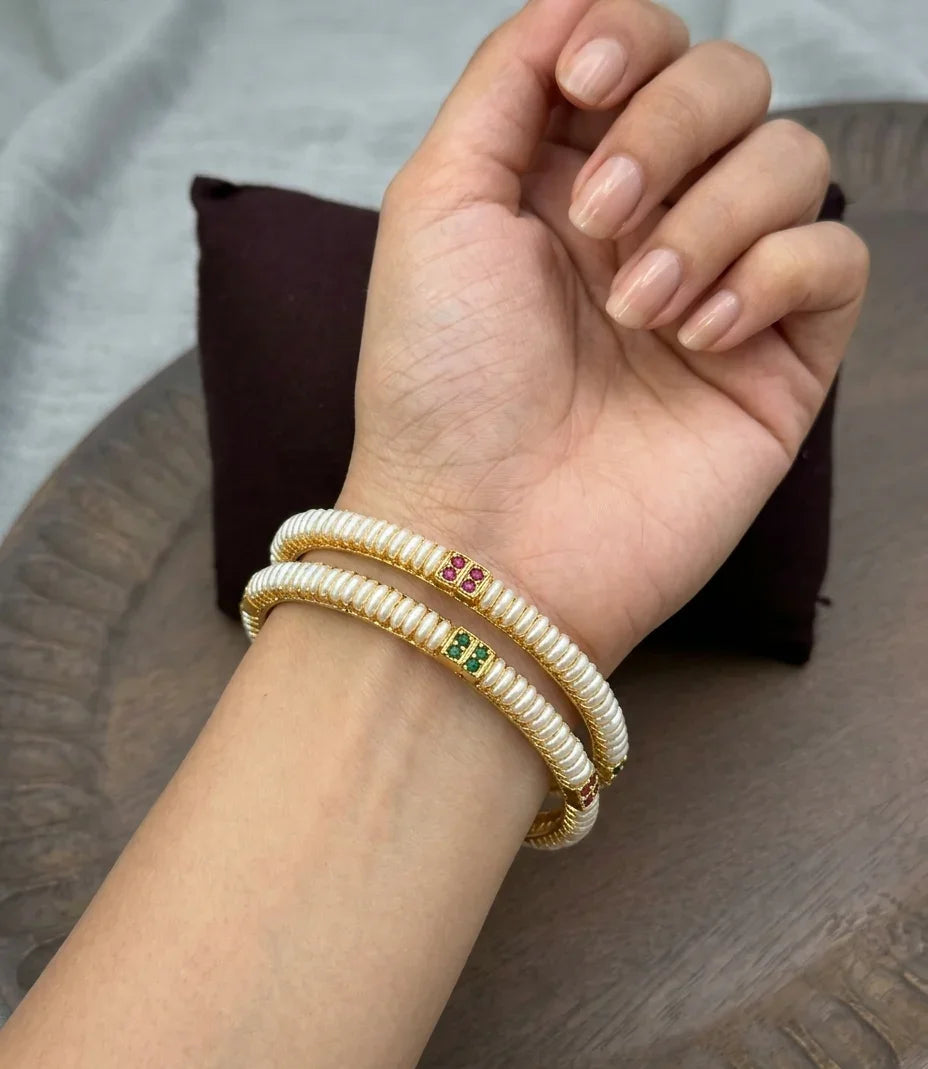 Moti Glow Bangle - Gold