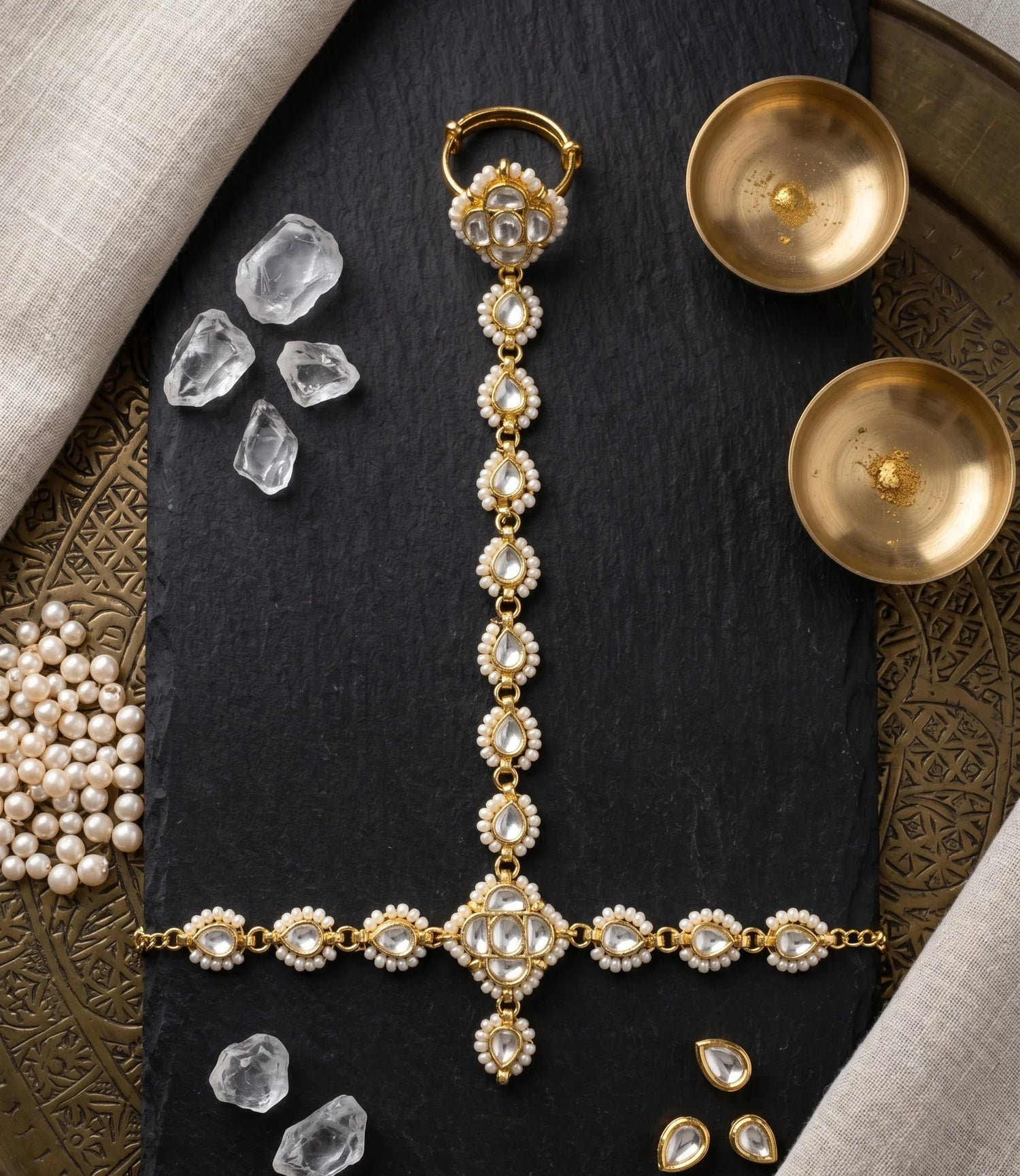 Jadtar Charm Hathphool - Gold