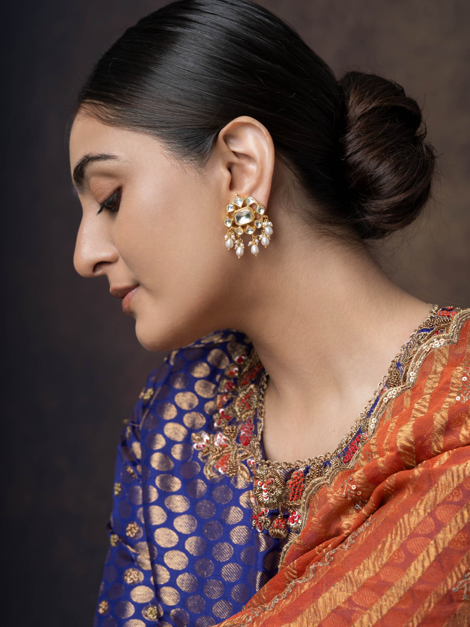 Easy to wear, Kundan Miniatures