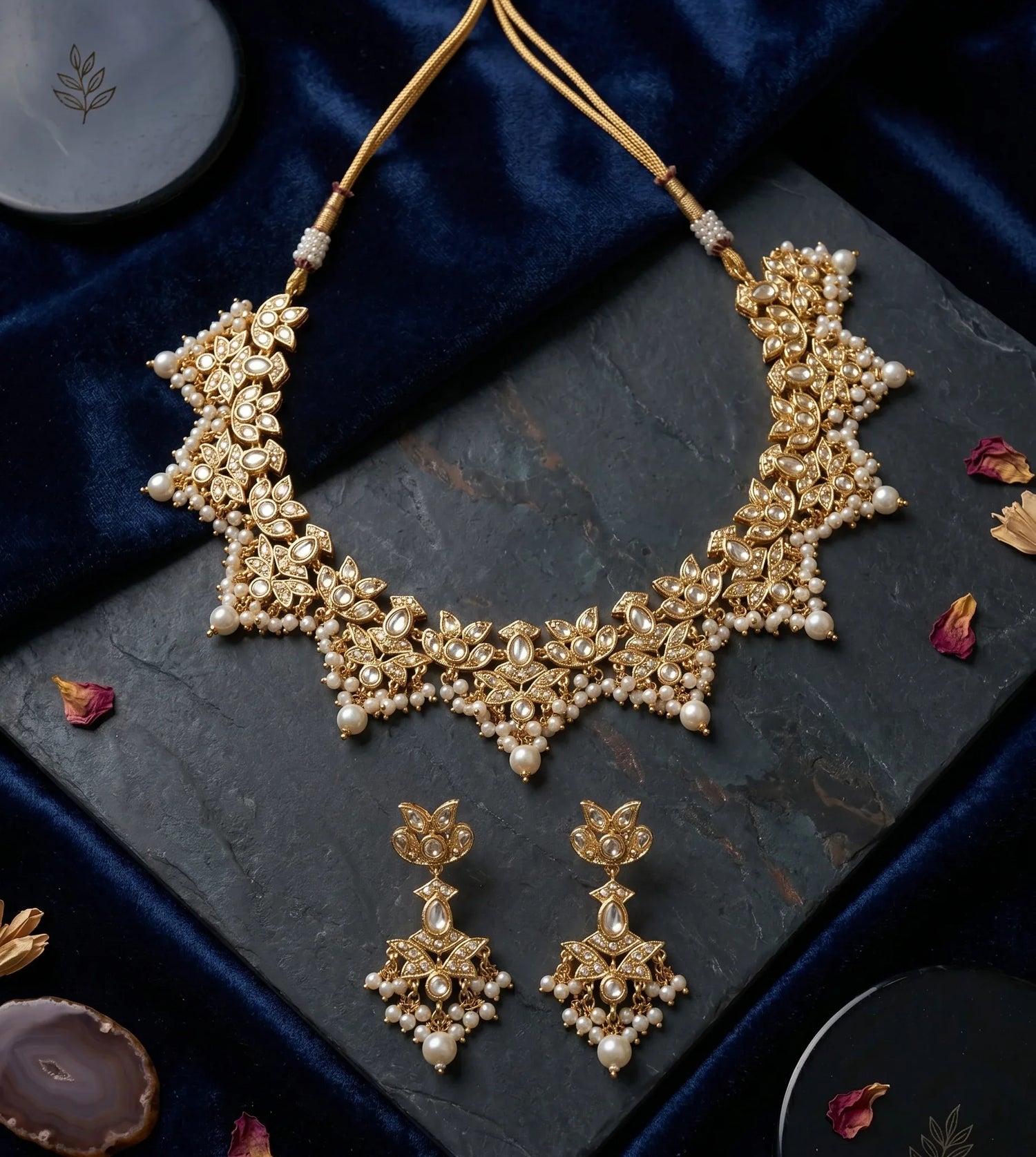 Jadau Kundan Short Necklace Set – Antique Gold