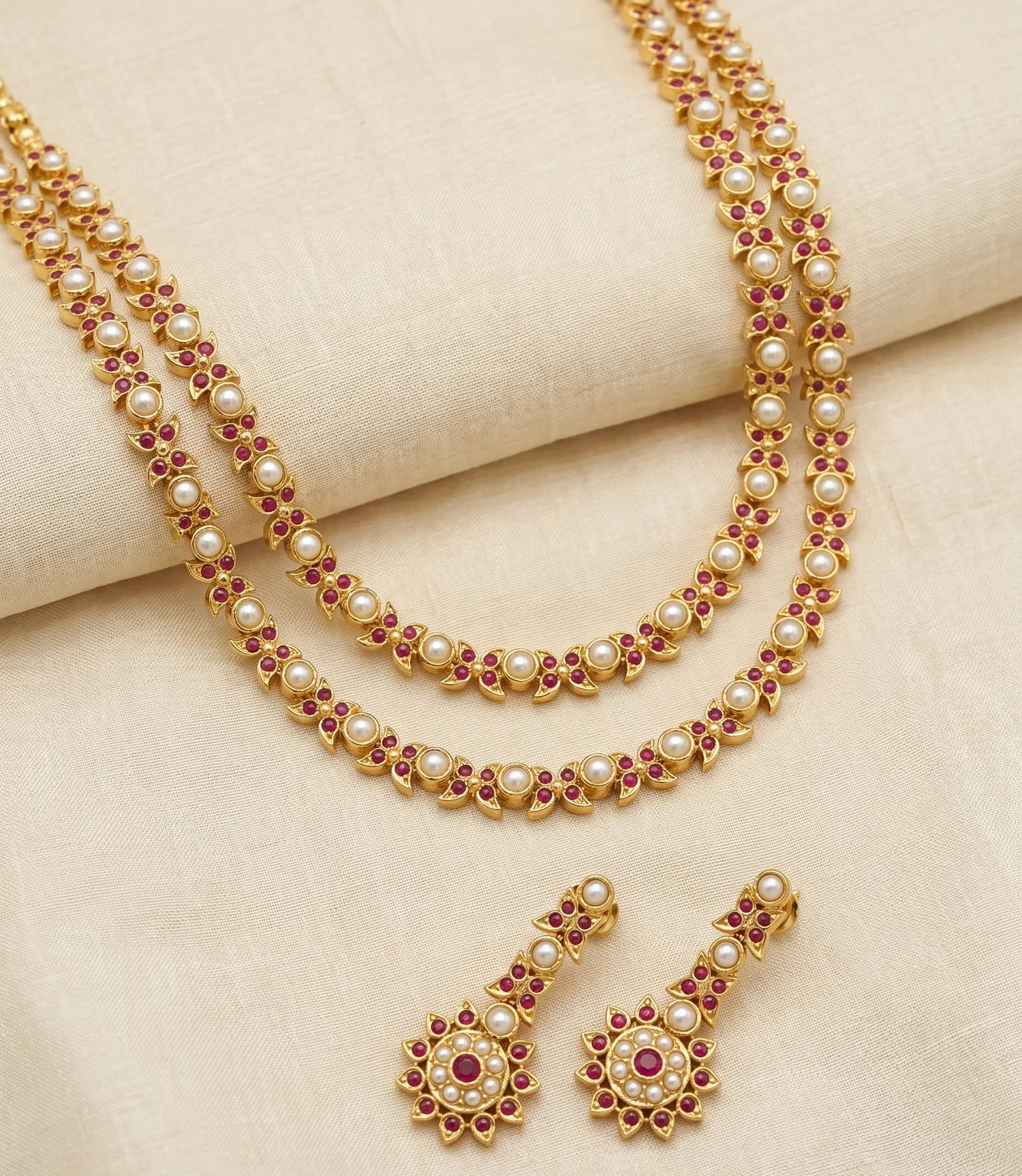 Classic Moti Short Necklace Set – Gold