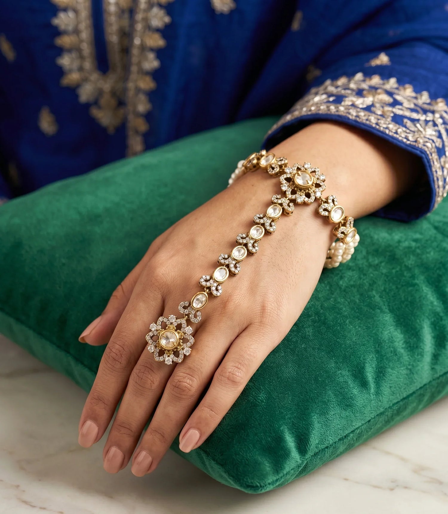 Polki Majesty Hathphool - Gold