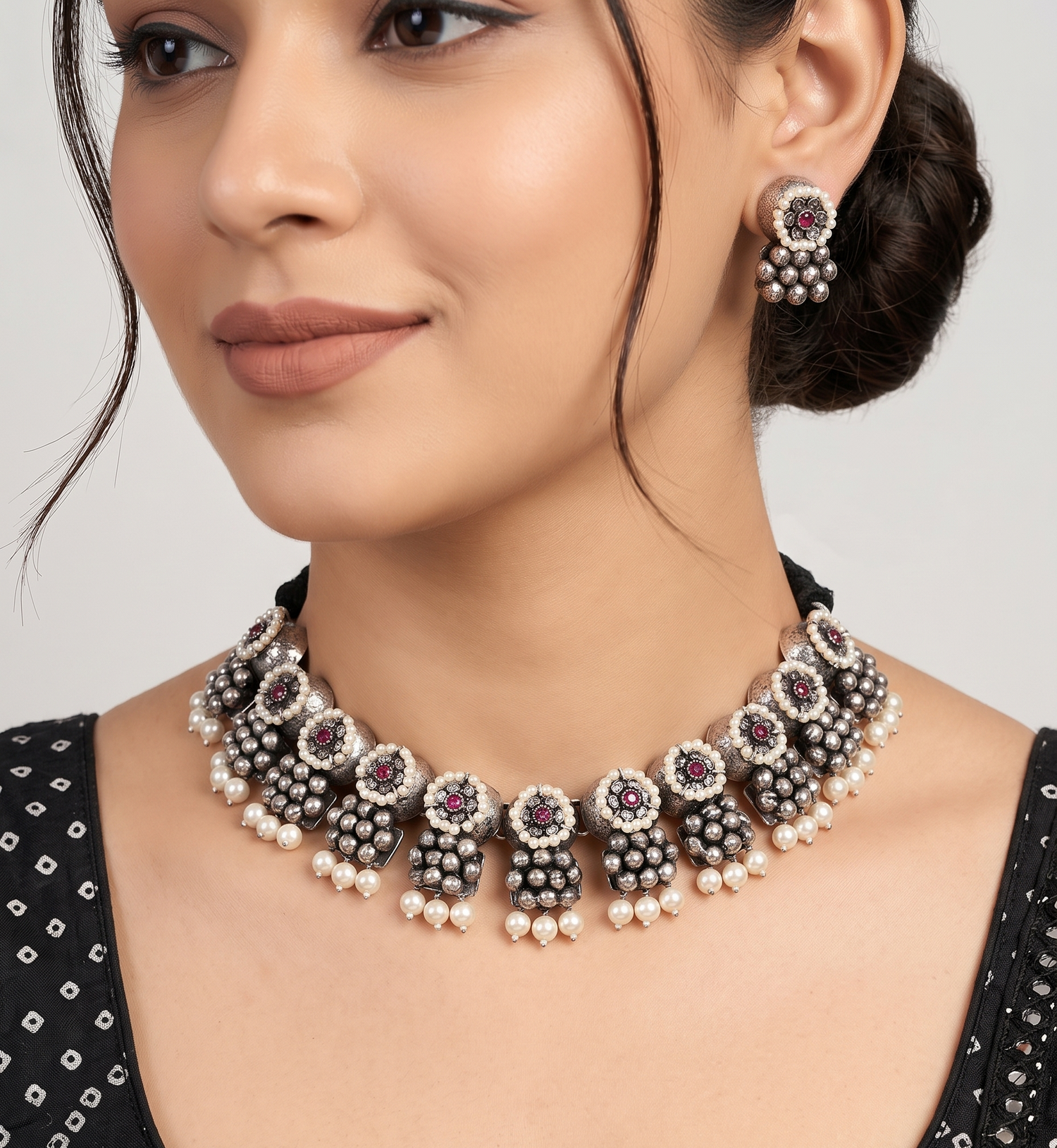 Classic Silver Necklace Set for Navratri