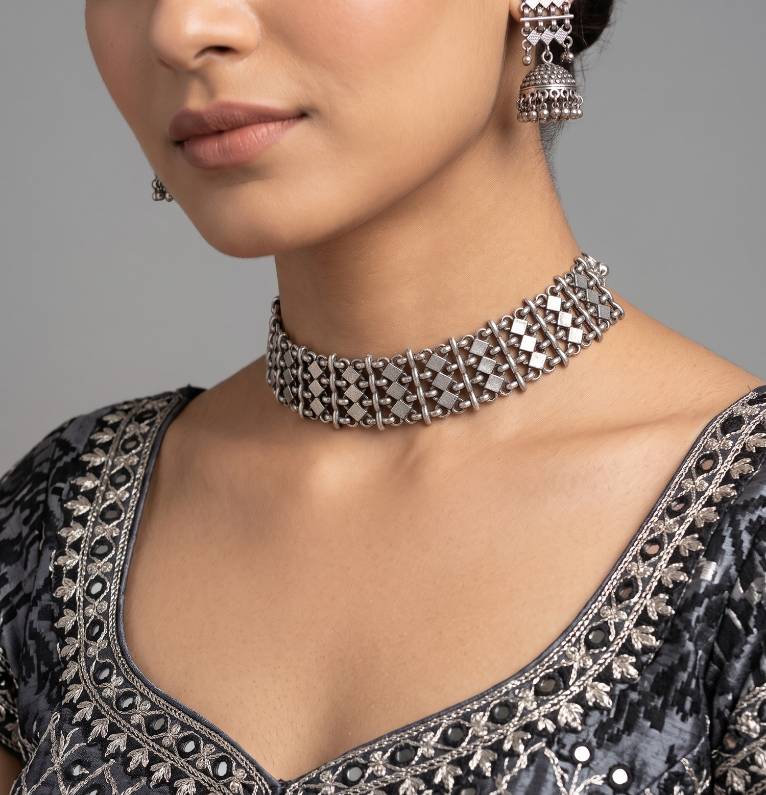Elegant Silver Choker Chain Necklace Set