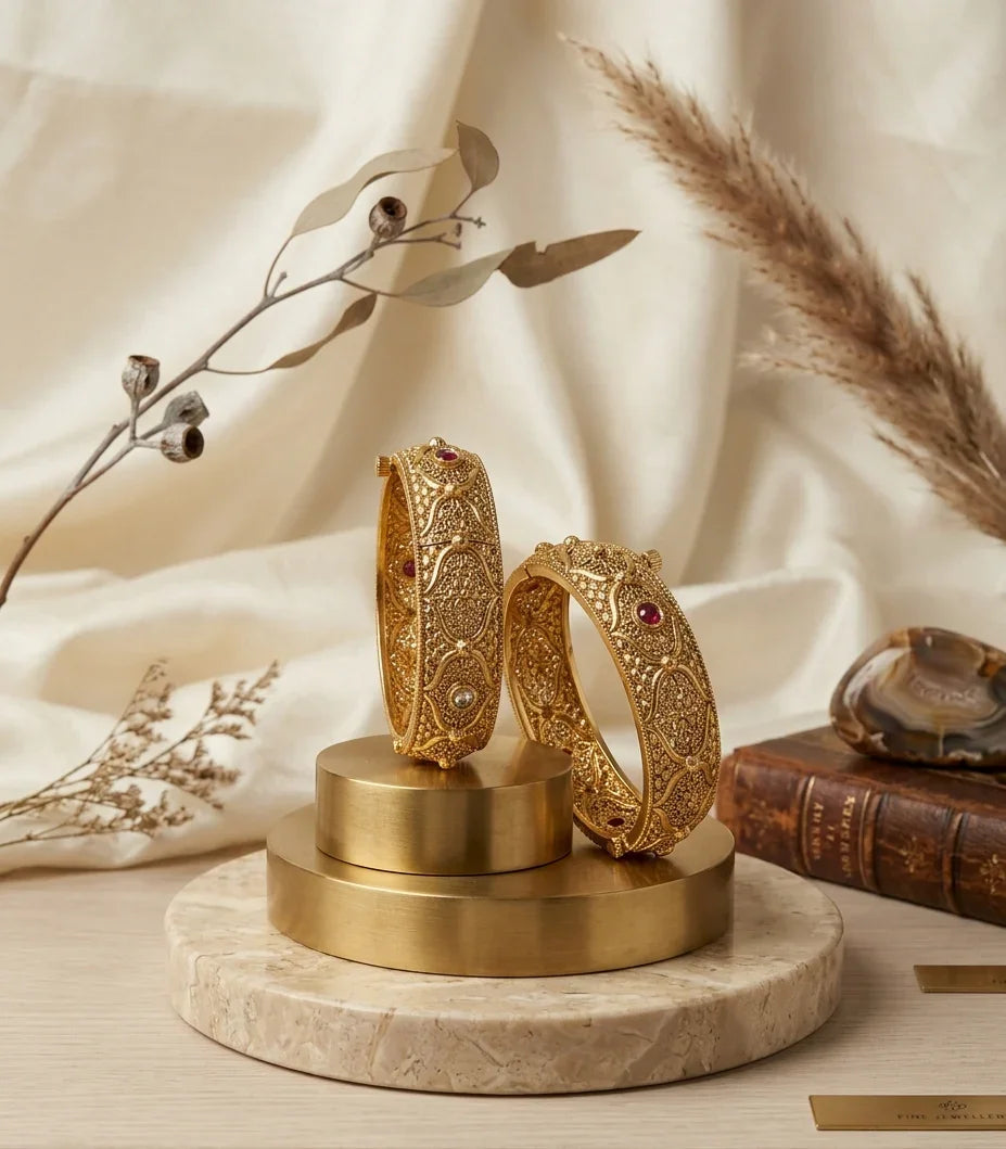 Plain Gold Aura Bangle - Gold
