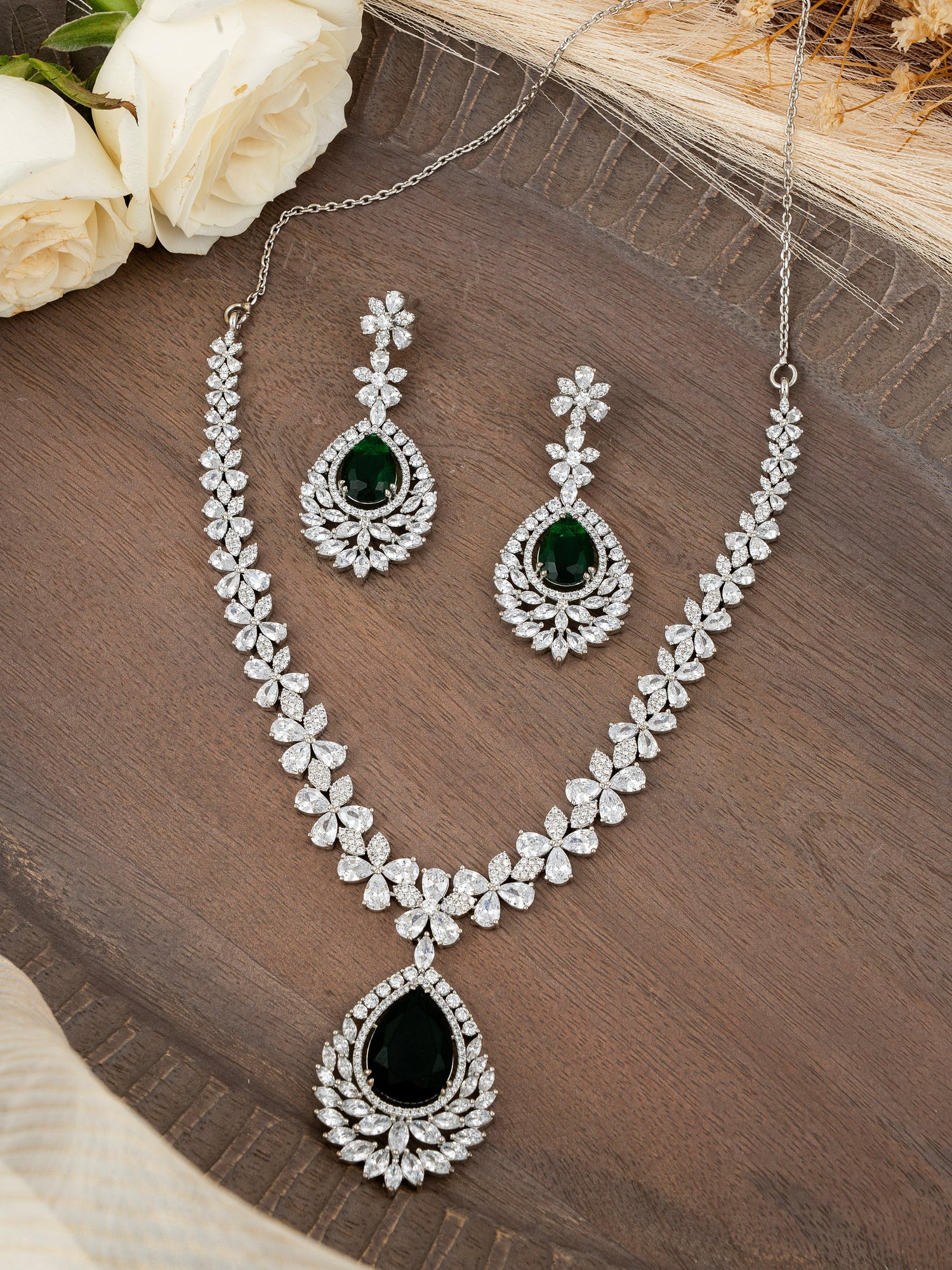 NECKLACE SET