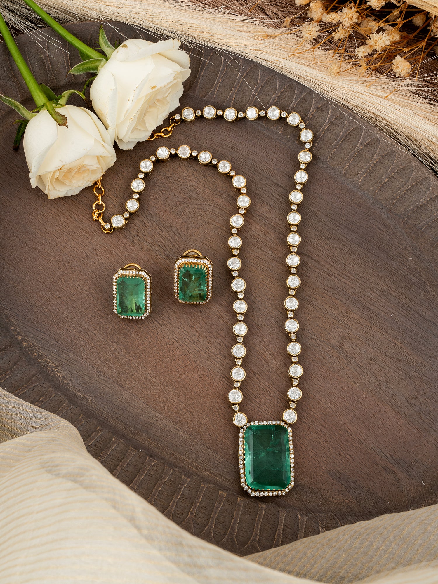 Meher Pendant Set