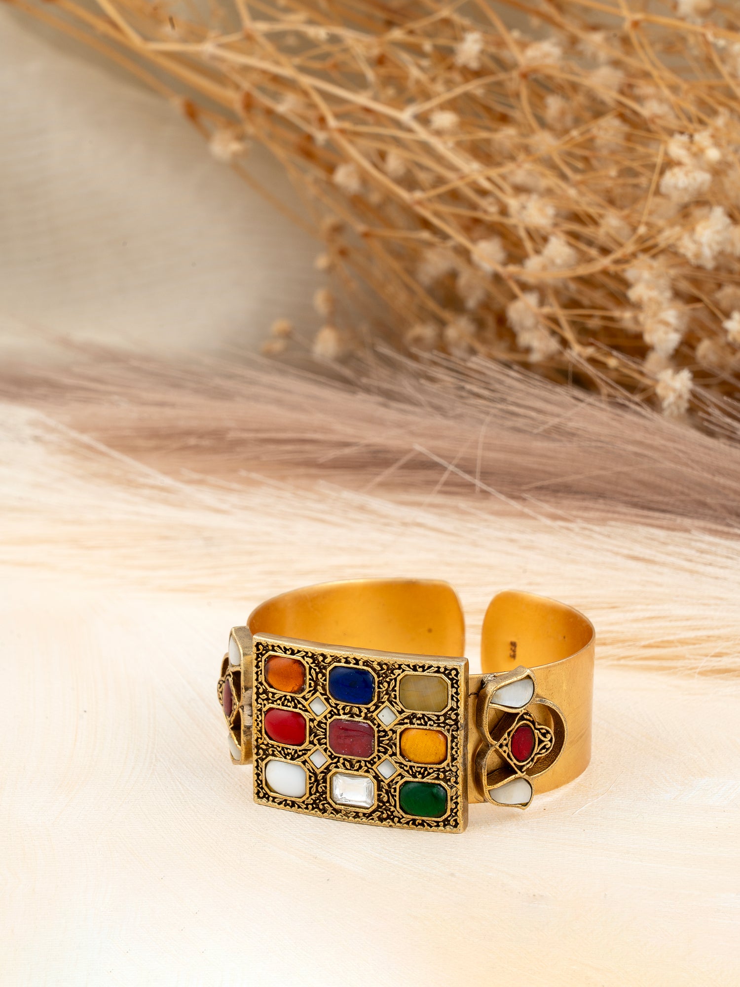 Navratna Kundan Cuff