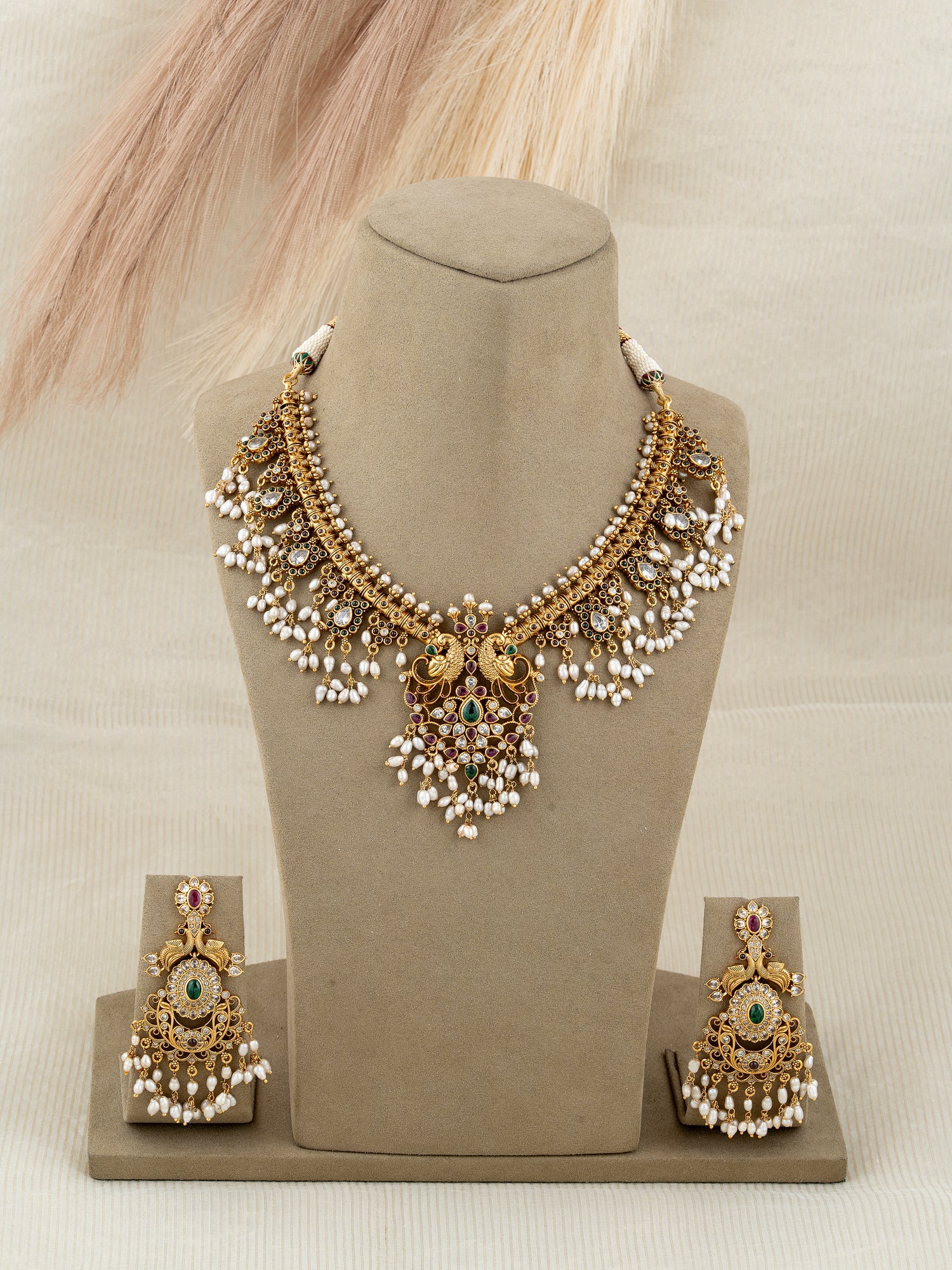 Kanika Necklace Set