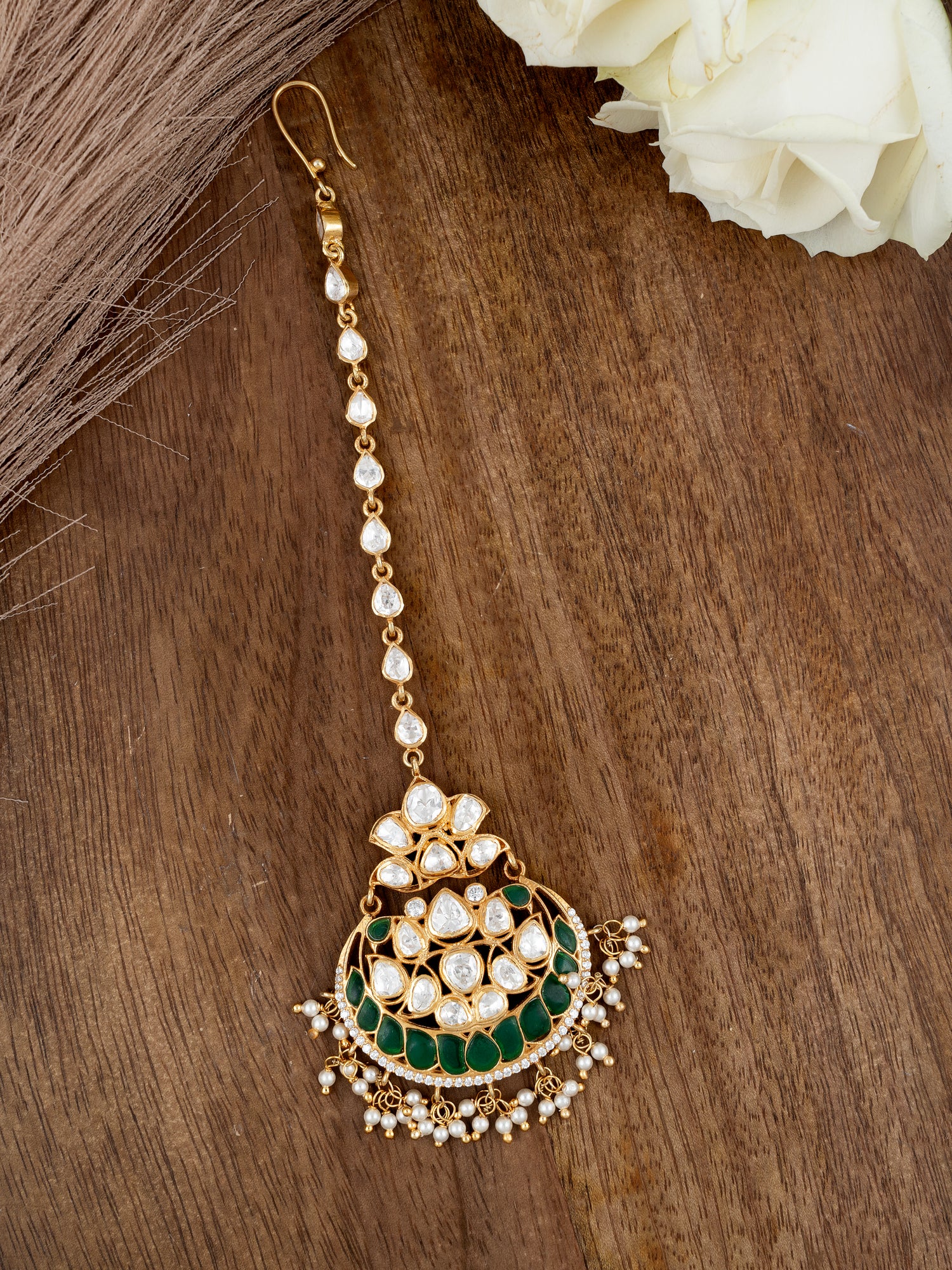 Ishya Heritage Shine Tikka