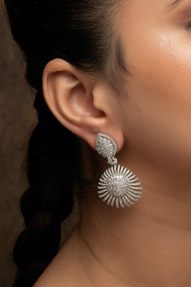 Eshani Emerald Diamond Earrings