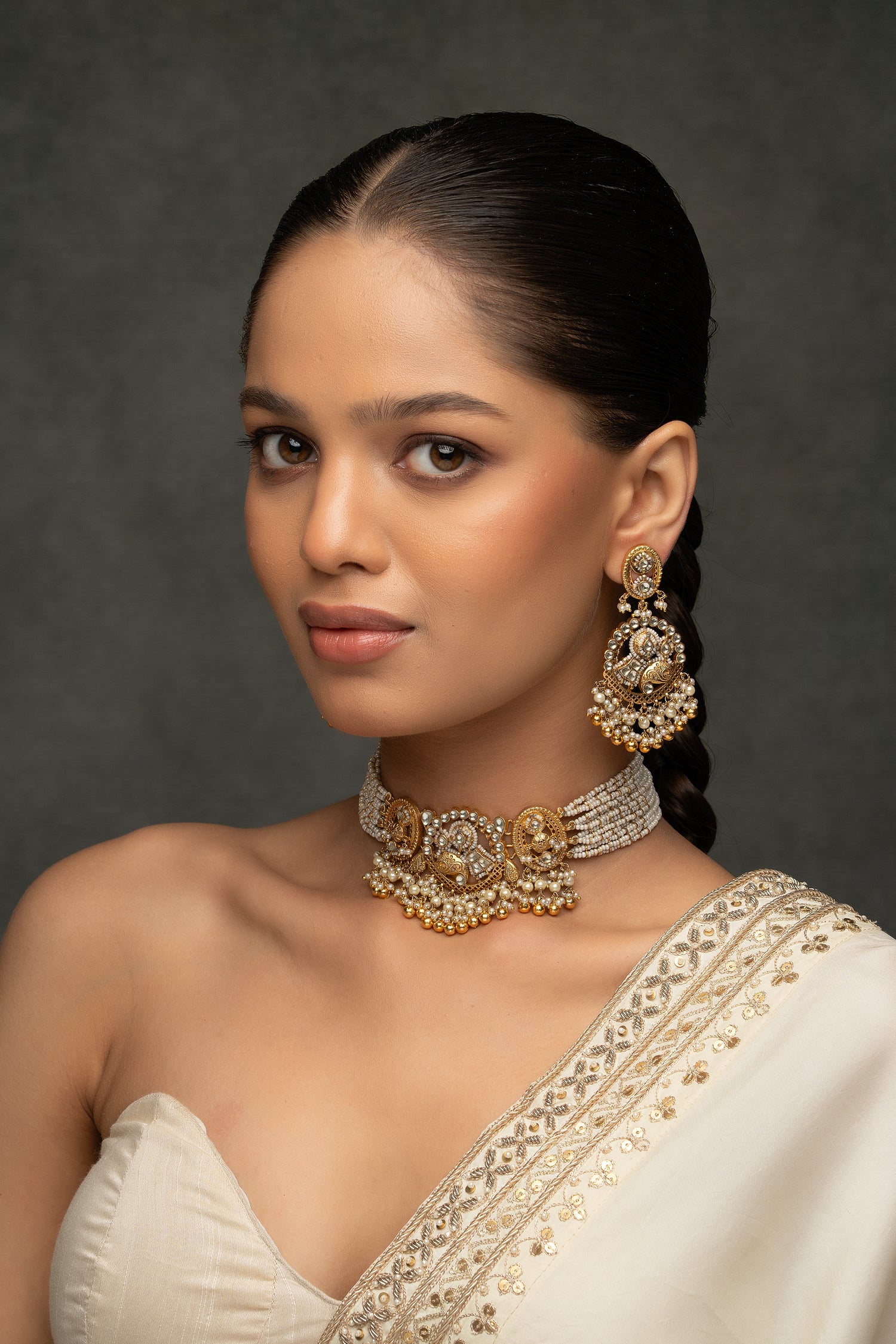 White Color Gold Plated Jadau Kundan Necklace Set