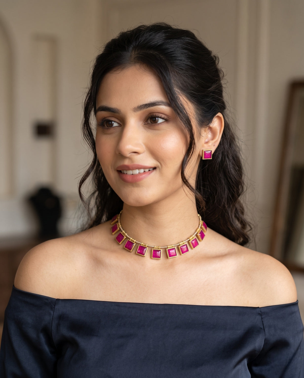 Woman wearing jadtar pink stone choker necklace with matching earrings – Studio Gulabi